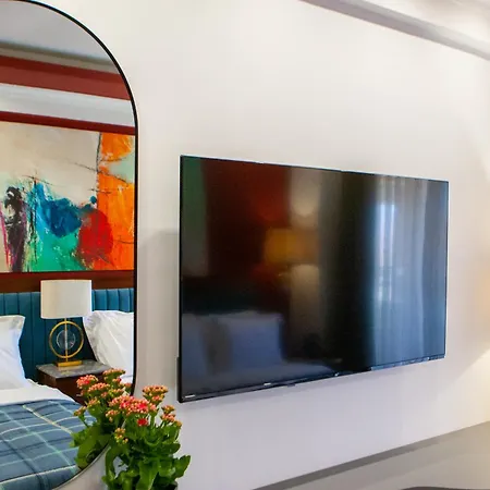 Art Aronos
